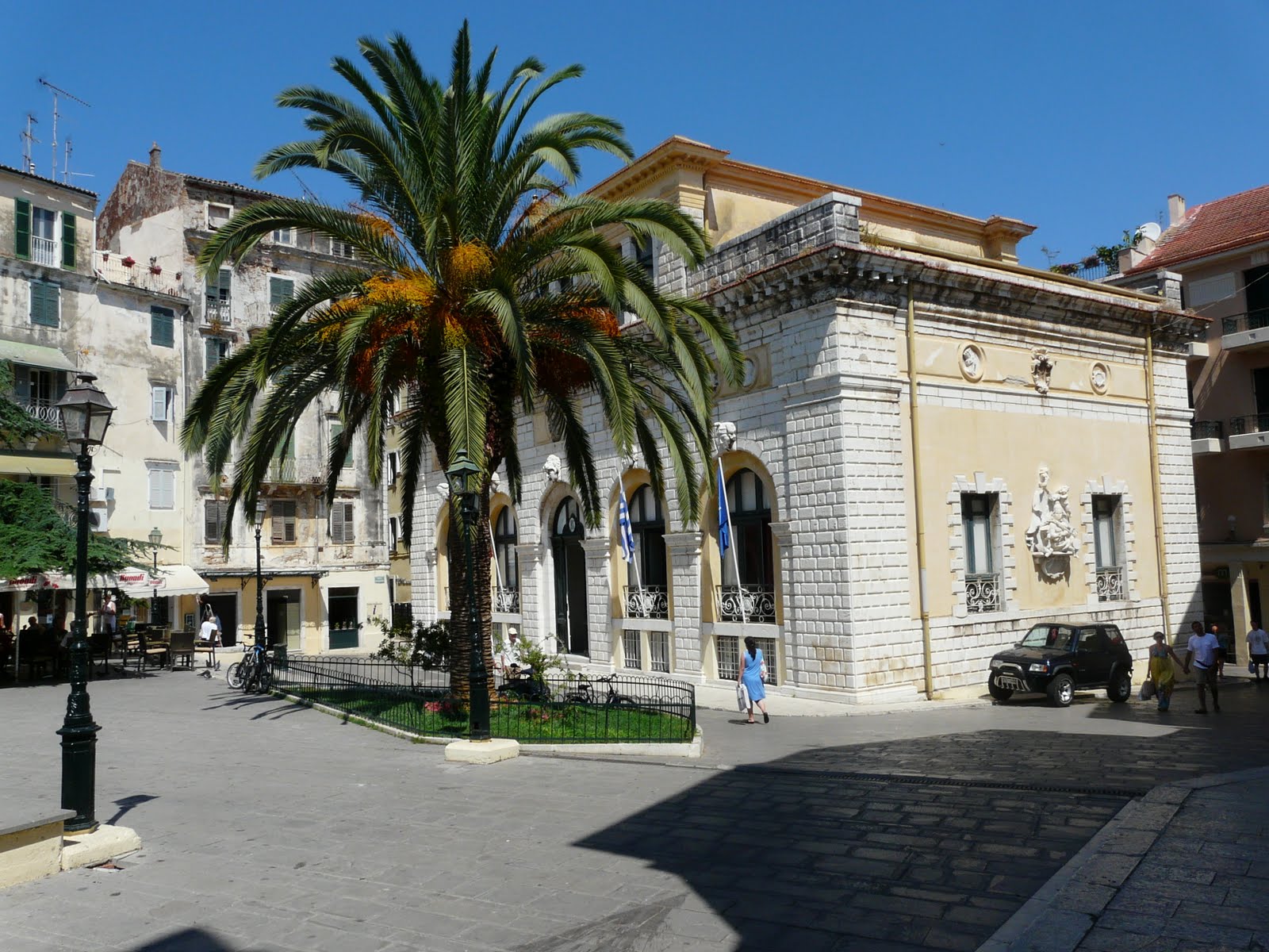 Corfu Town + Kalypso Star